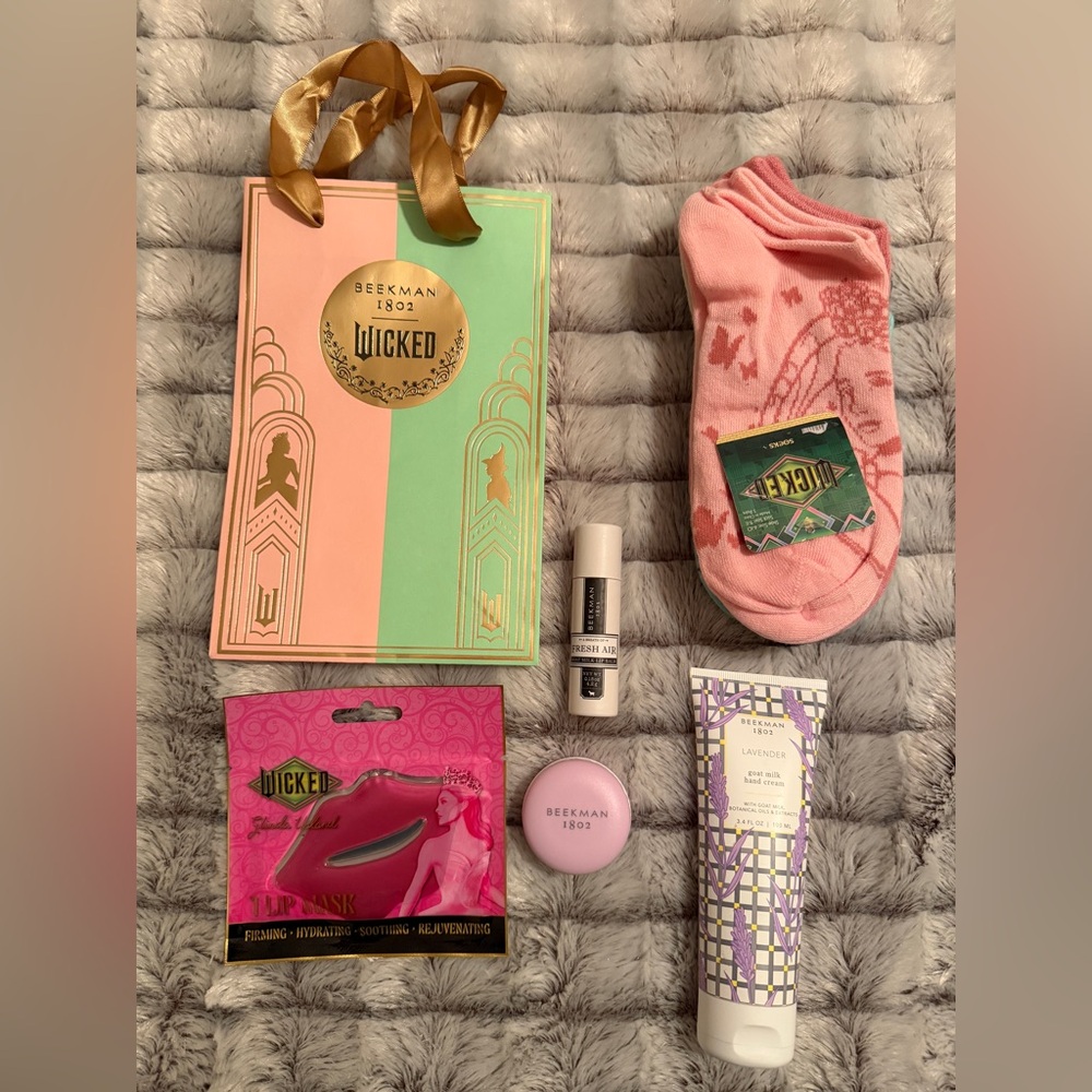 Beekman 1802 x Wicked limited-edition gift set, NWT
